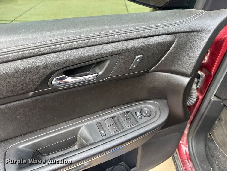 image for item EH7003 2017 Chevrolet Traverse LT SUV