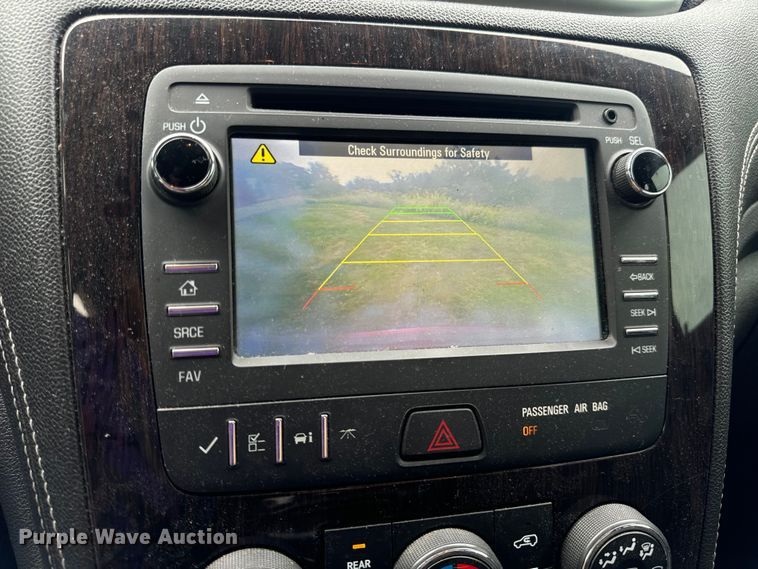 image for item EH7003 2017 Chevrolet Traverse LT SUV