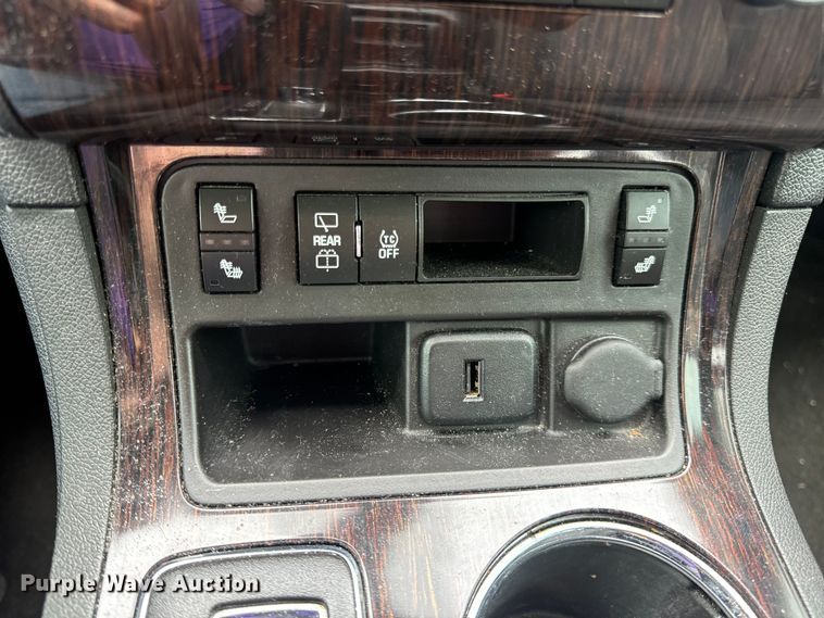 image for item EH7003 2017 Chevrolet Traverse LT SUV