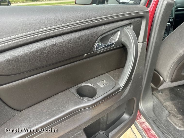 image for item EH7003 2017 Chevrolet Traverse LT SUV