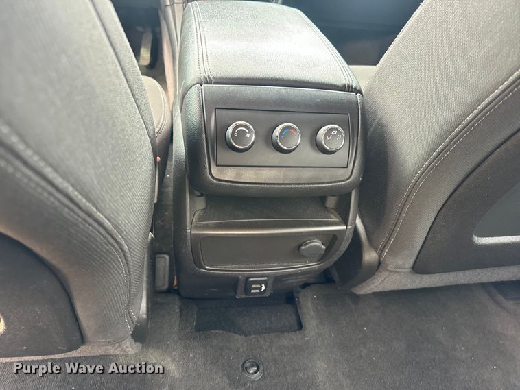 image for item EH7003 2017 Chevrolet Traverse LT SUV