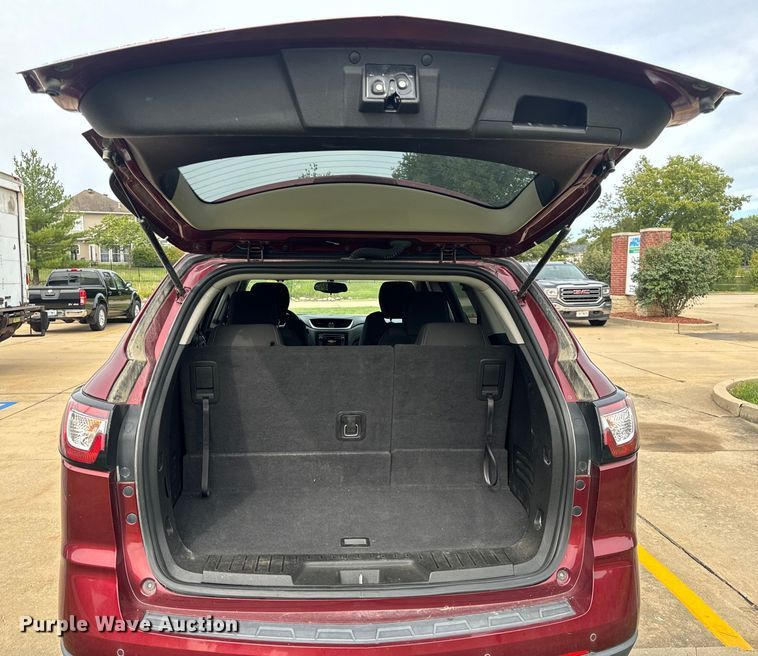 image for item EH7003 2017 Chevrolet Traverse LT SUV