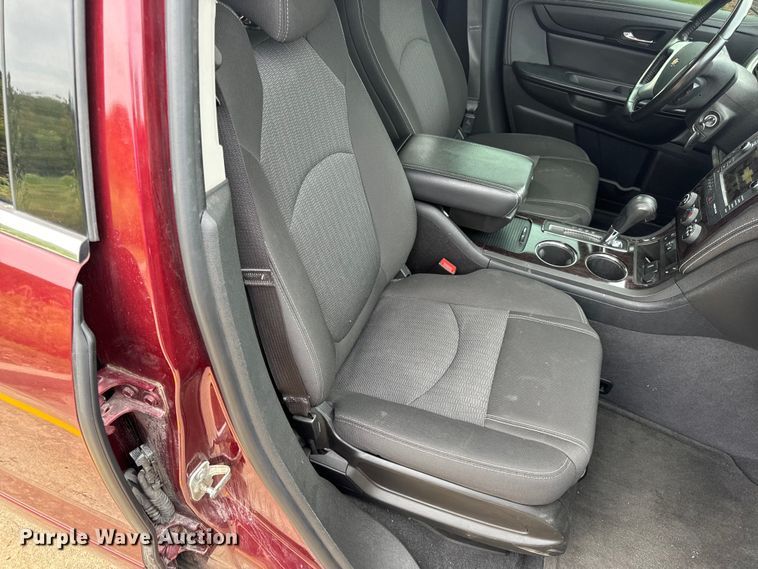 image for item EH7003 2017 Chevrolet Traverse LT SUV