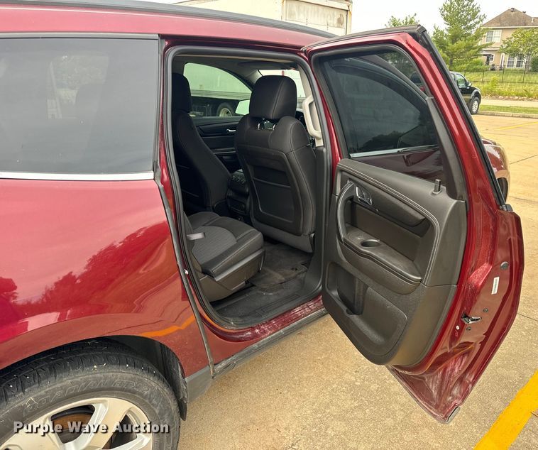 image for item EH7003 2017 Chevrolet Traverse LT SUV