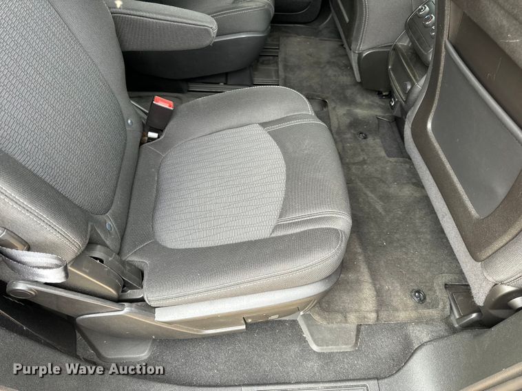 image for item EH7003 2017 Chevrolet Traverse LT SUV