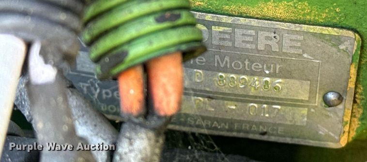 image for item EI4040 1990 John Deere 2155 Tractor