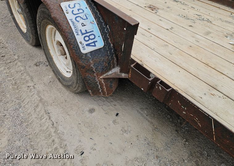 image for item EI8248 1989 Starlite utility trailer