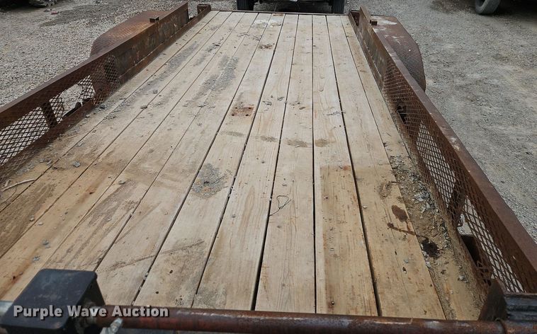 image for item EI8248 1989 Starlite utility trailer