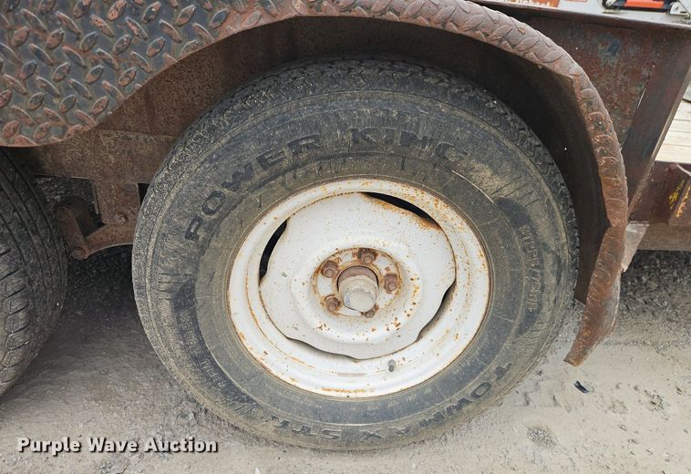 image for item EI8248 1989 Starlite utility trailer