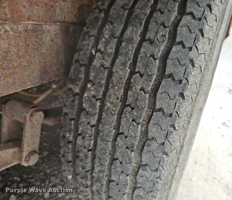 image for item EI8248 1989 Starlite utility trailer