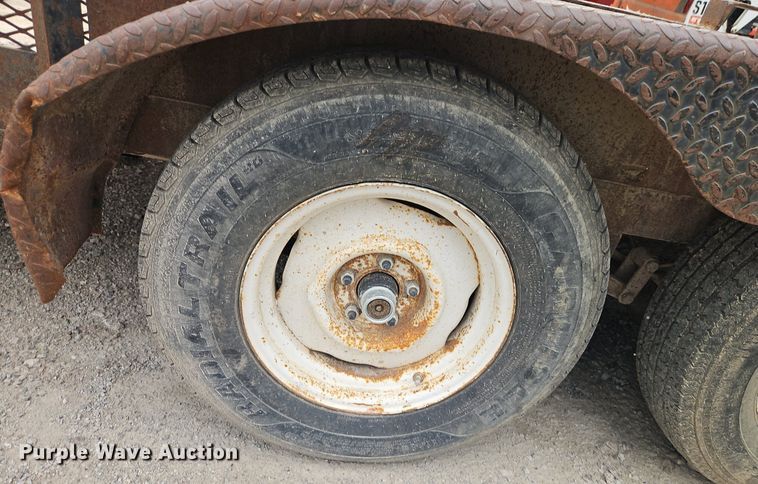 image for item EI8248 1989 Starlite utility trailer