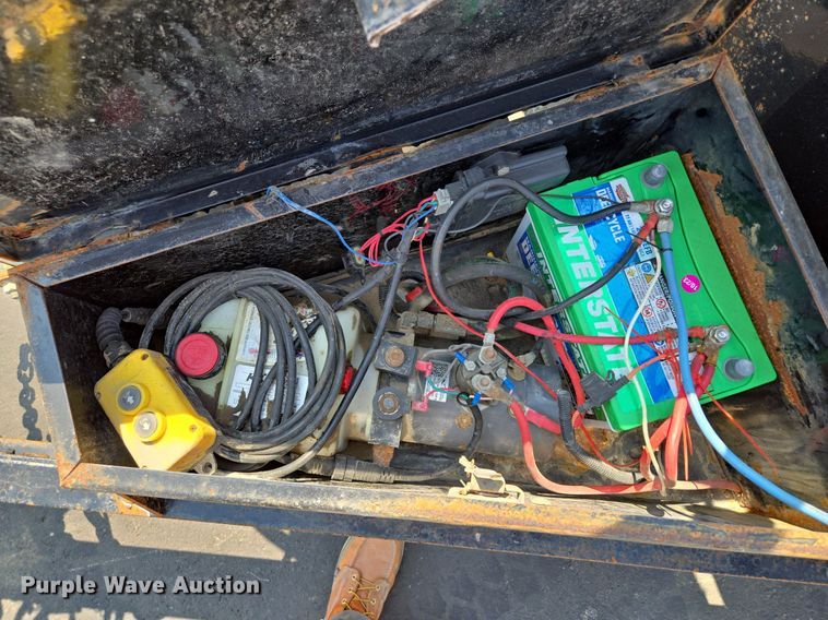 image for item EI8260 2019 H & H Trailers  Speed Loader EX tilt deck equipment trailer