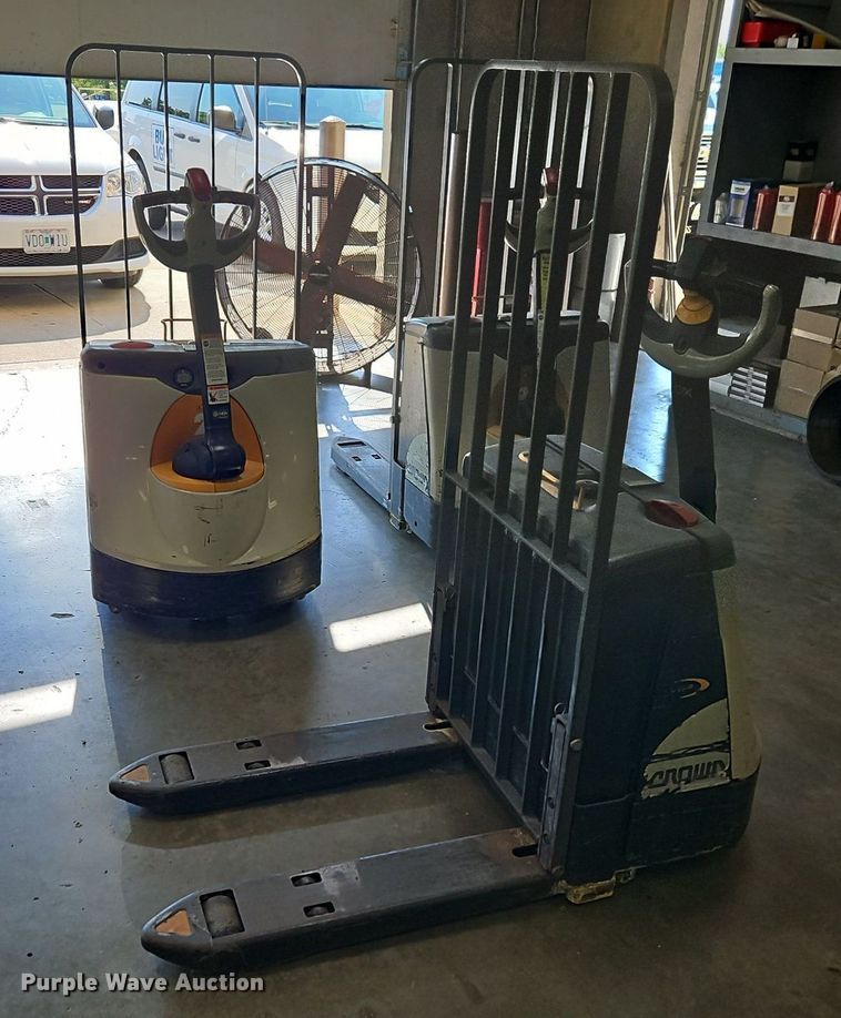 image for item EI8265 (3) Crown WP3035-45 pallet jacks