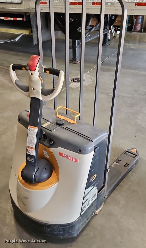 image for item EI8265 (3) Crown WP3035-45 pallet jacks