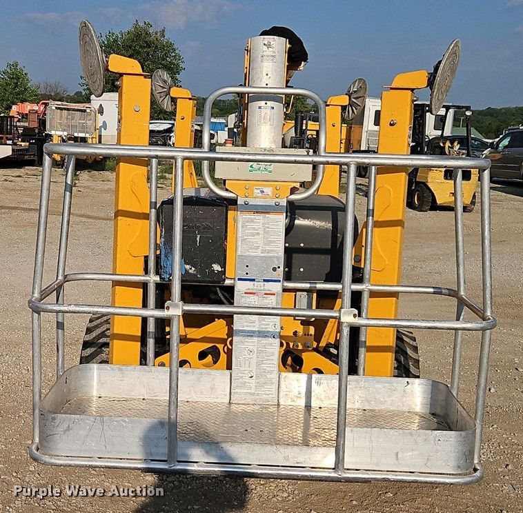 image for item EI8271 2018 Haulotte 45XA boom lift