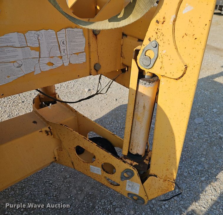 image for item EI8274 2005 Bil-Jax 3632T boom lift