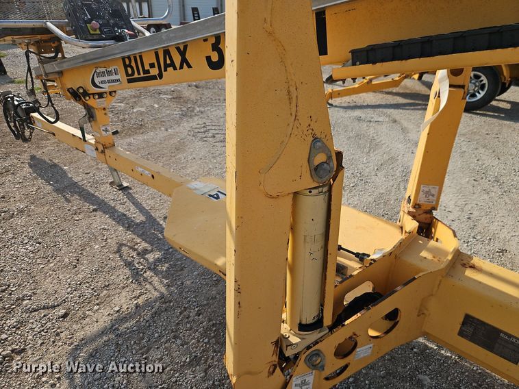 image for item EI8274 2005 Bil-Jax 3632T boom lift