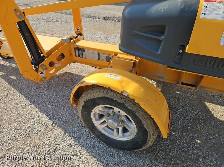 image for item EI8276 2016 Haulotte 4527A boom lift
