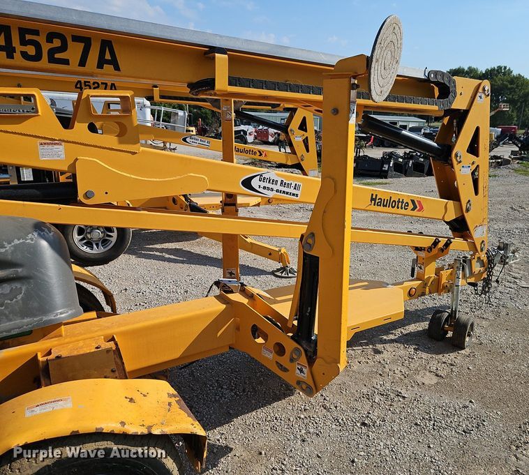 image for item EI8276 2016 Haulotte 4527A boom lift