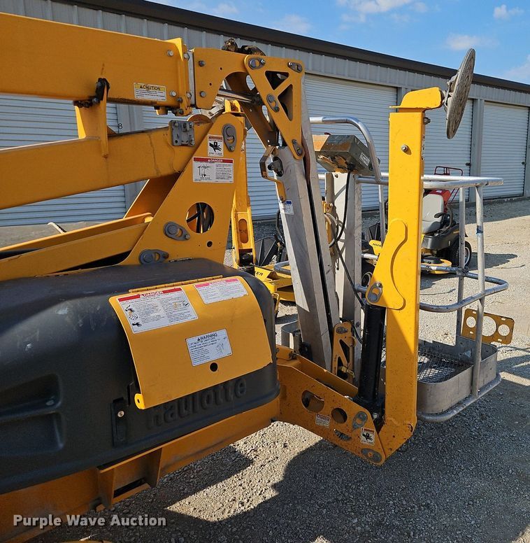 image for item EI8276 2016 Haulotte 4527A boom lift