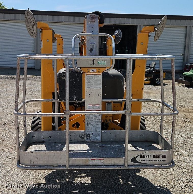 image for item EI8281 2017 Haulotte 45XA boom lift