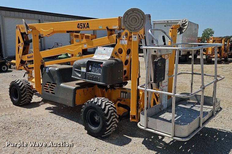 image for item EI8281 2017 Haulotte 45XA boom lift