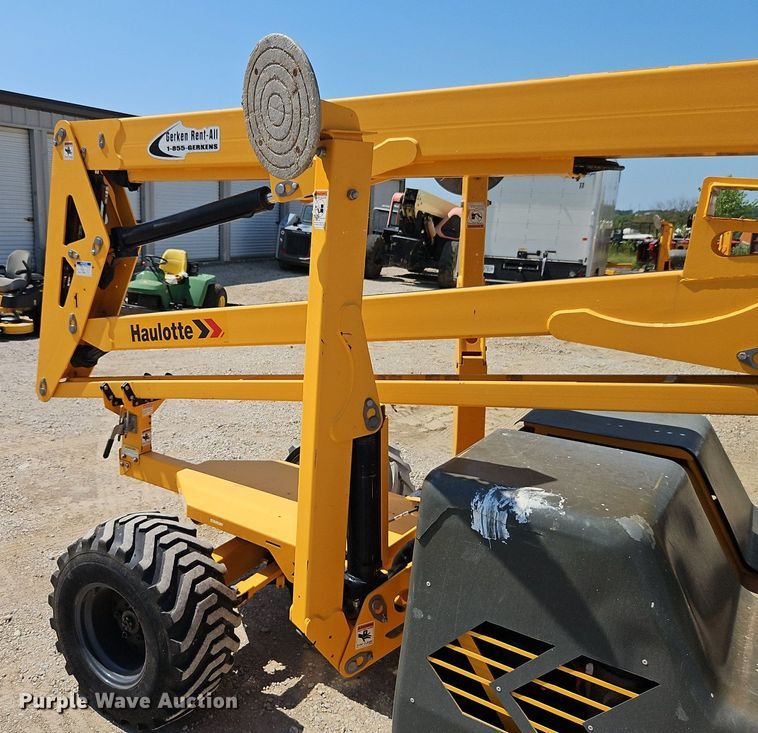 image for item EI8281 2017 Haulotte 45XA boom lift