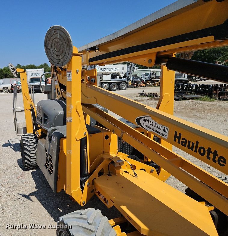 image for item EI8281 2017 Haulotte 45XA boom lift