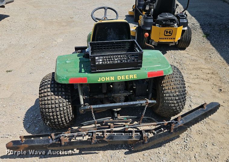 image for item EI8282 John Deere 1200A bunker rake