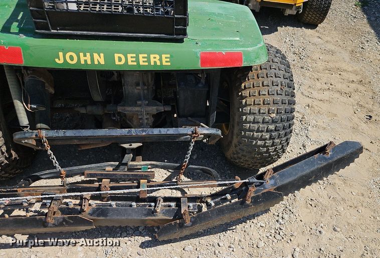 image for item EI8282 John Deere 1200A bunker rake
