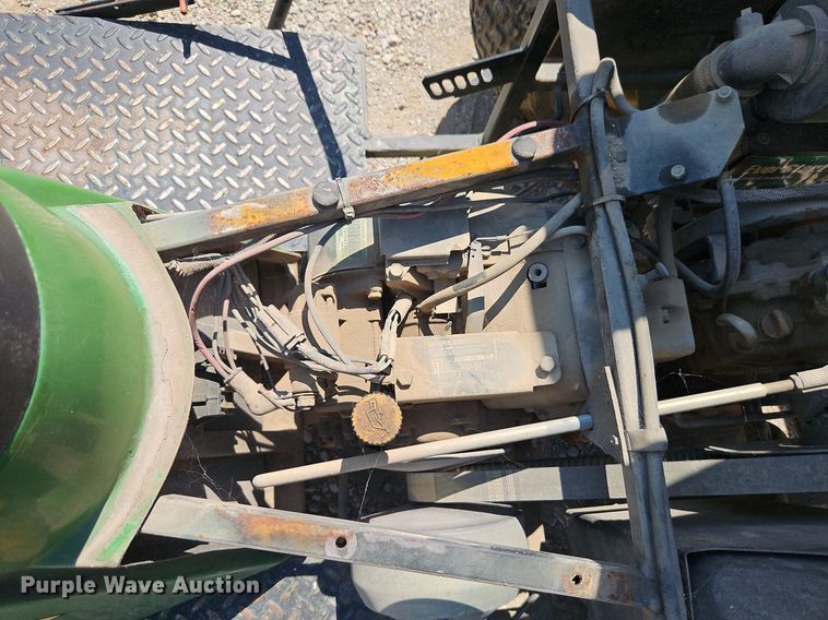 image for item EI8282 John Deere 1200A bunker rake