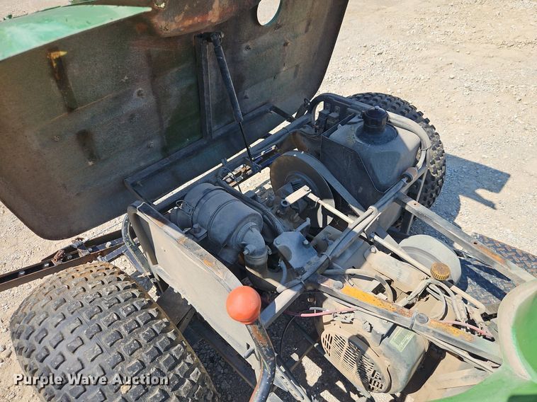 image for item EI8282 John Deere 1200A bunker rake