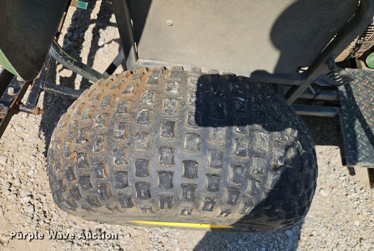 image for item EI8282 John Deere 1200A bunker rake