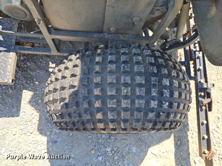 image for item EI8282 John Deere 1200A bunker rake