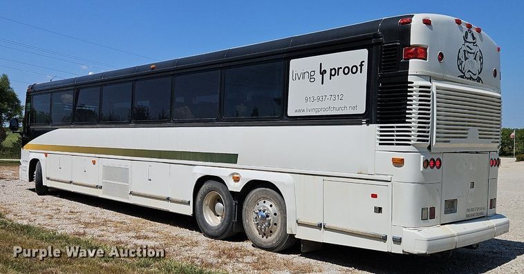 image for item EI8283 2003 Motor Coach D4500 transit bus