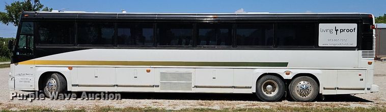 image for item EI8283 2003 Motor Coach D4500 transit bus