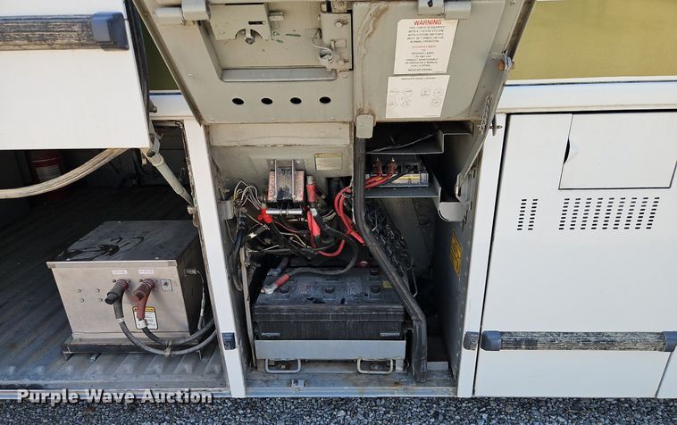 image for item EI8283 2003 Motor Coach D4500 transit bus