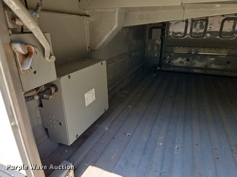 image for item EI8283 2003 Motor Coach D4500 transit bus