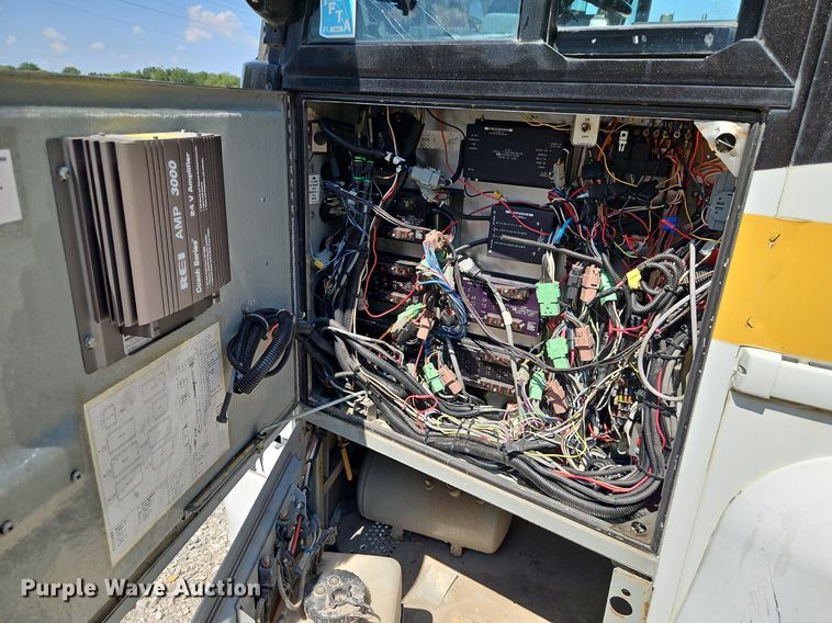 image for item EI8283 2003 Motor Coach D4500 transit bus