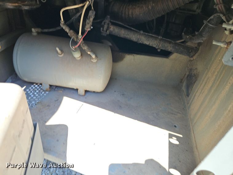 image for item EI8283 2003 Motor Coach D4500 transit bus