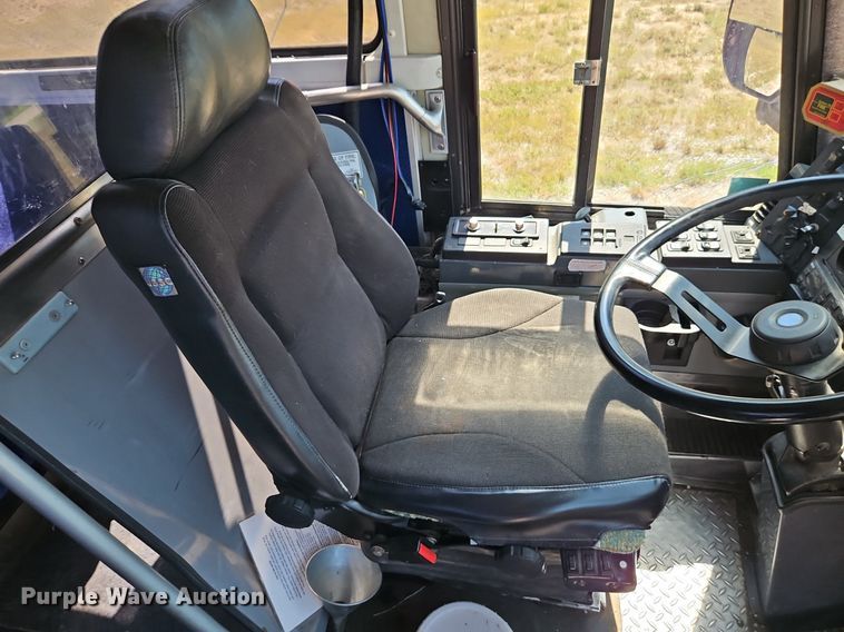 image for item EI8283 2003 Motor Coach D4500 transit bus