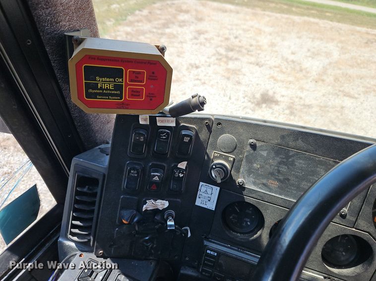 image for item EI8283 2003 Motor Coach D4500 transit bus