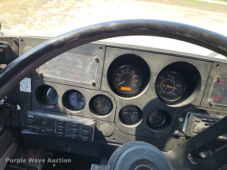 image for item EI8283 2003 Motor Coach D4500 transit bus