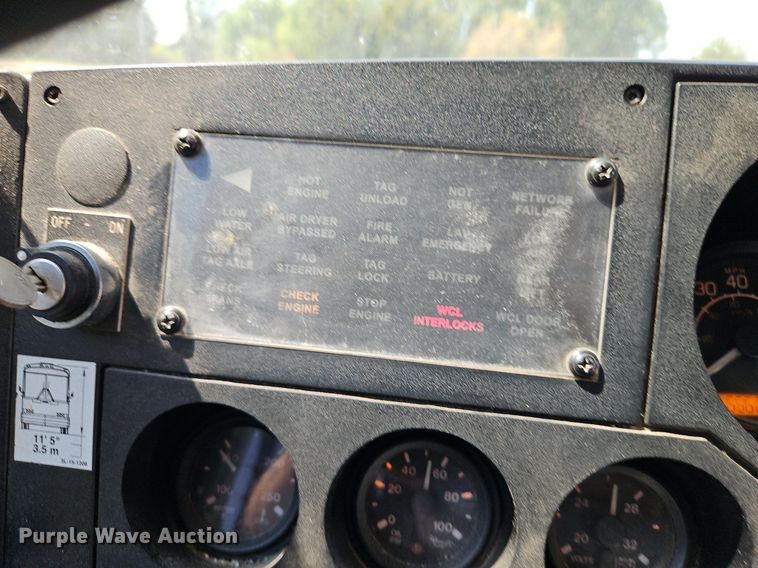 image for item EI8283 2003 Motor Coach D4500 transit bus