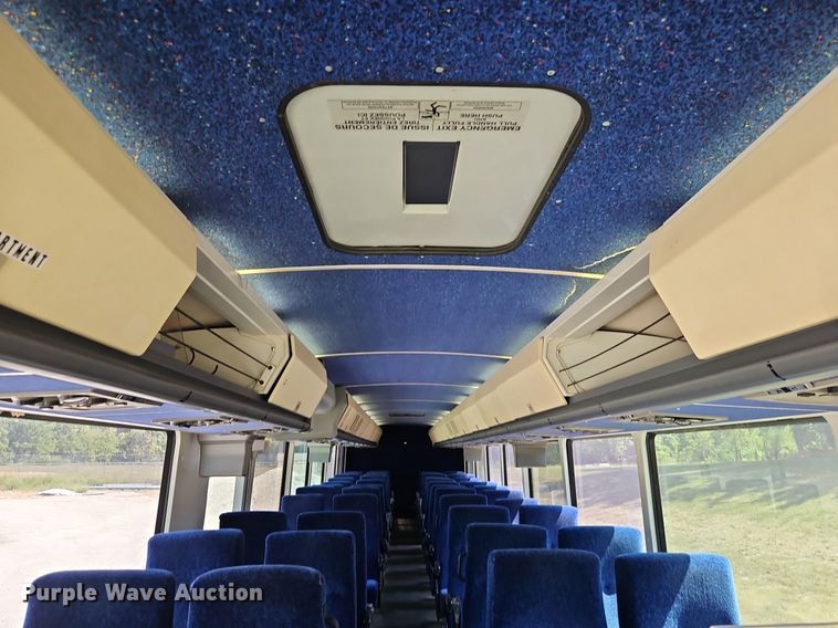 image for item EI8283 2003 Motor Coach D4500 transit bus