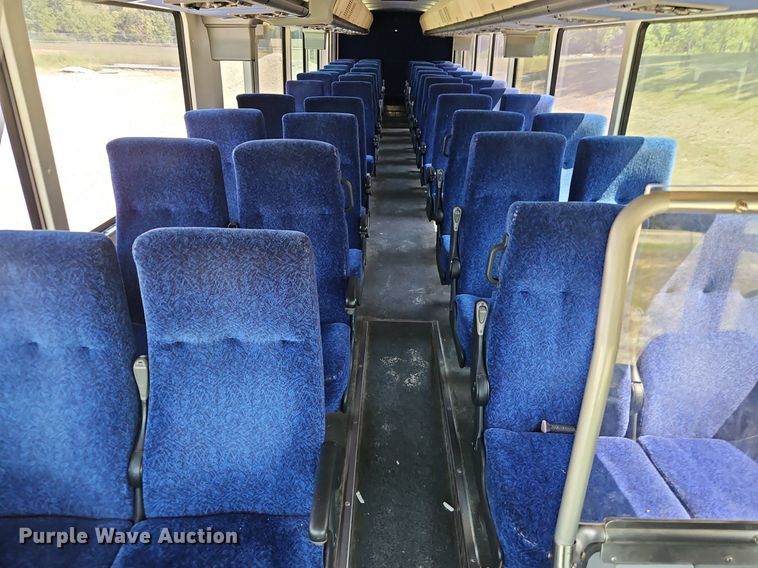 image for item EI8283 2003 Motor Coach D4500 transit bus