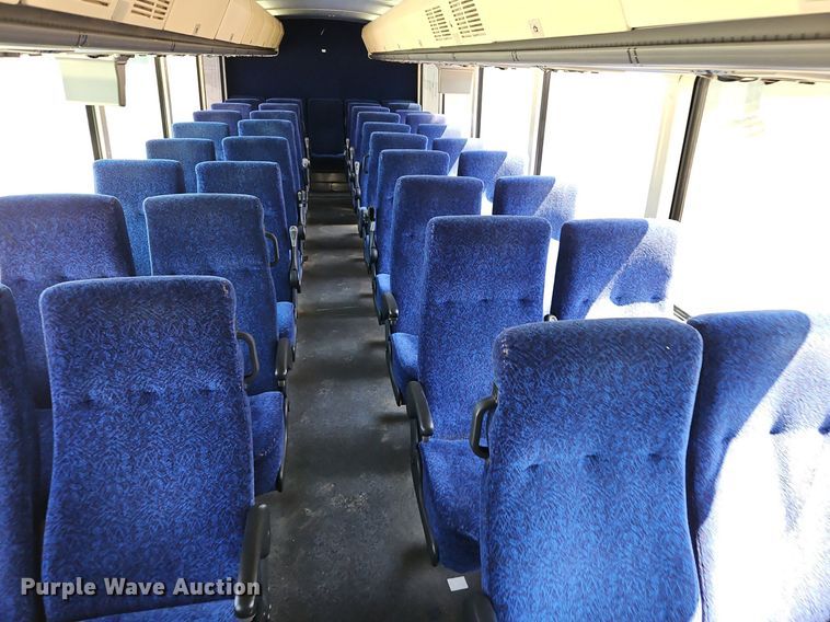 image for item EI8283 2003 Motor Coach D4500 transit bus