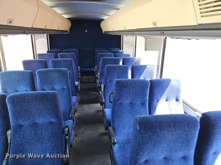 image for item EI8283 2003 Motor Coach D4500 transit bus