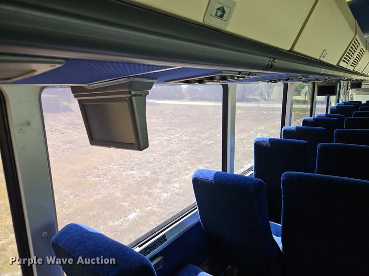 image for item EI8283 2003 Motor Coach D4500 transit bus