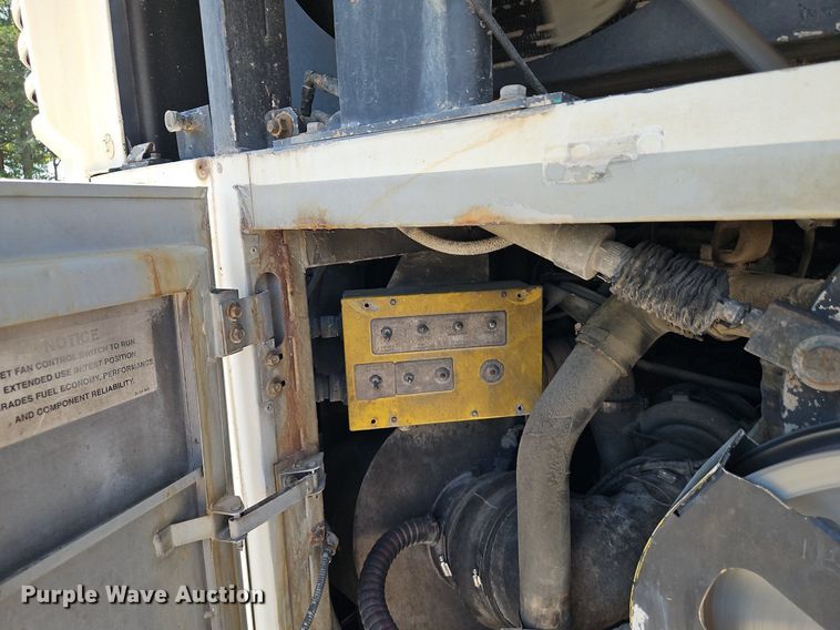 image for item EI8283 2003 Motor Coach D4500 transit bus